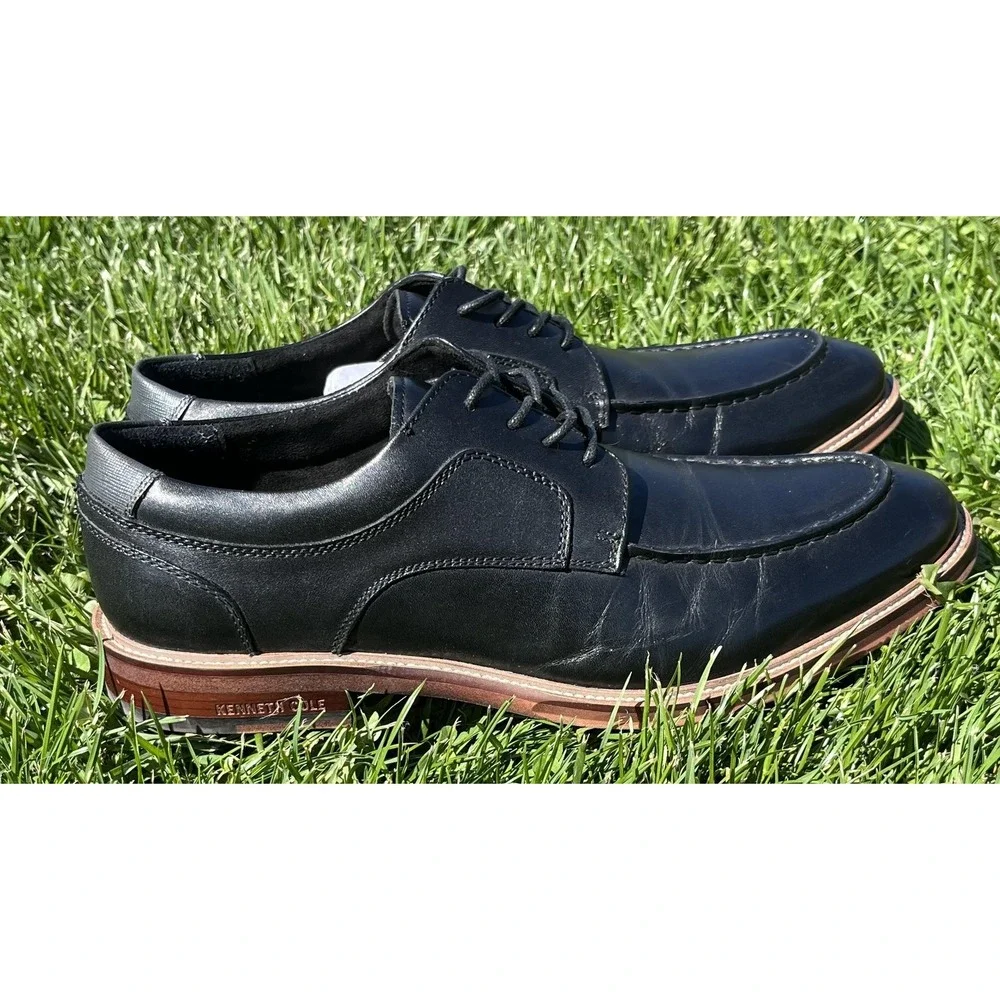 Kenneth Cole brand kenneth